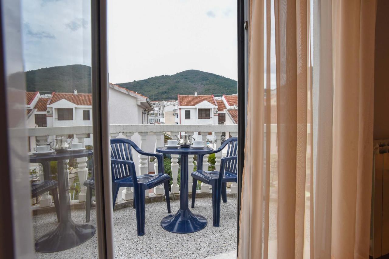 Apartments Adok Будва Экстерьер фото
