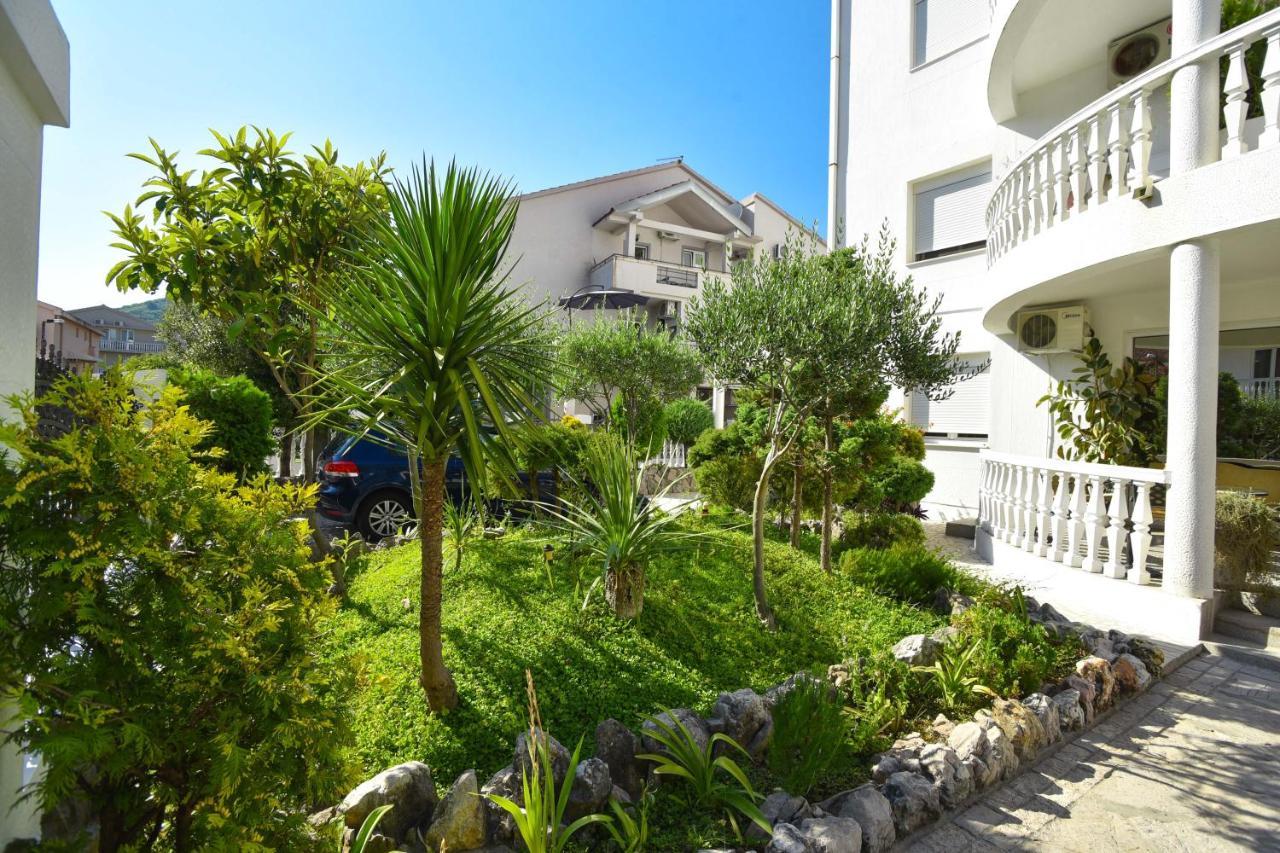 Apartments Adok Будва Экстерьер фото