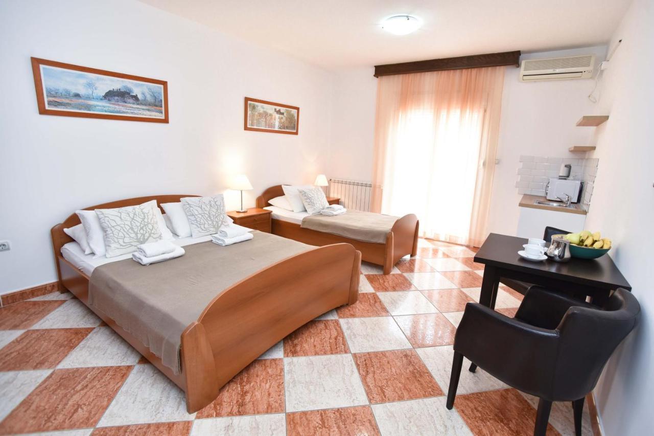 Apartments Adok Будва Экстерьер фото